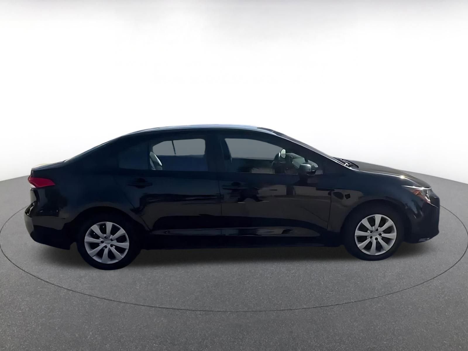 Thumbnail: 2025 Toyota Corolla - 16