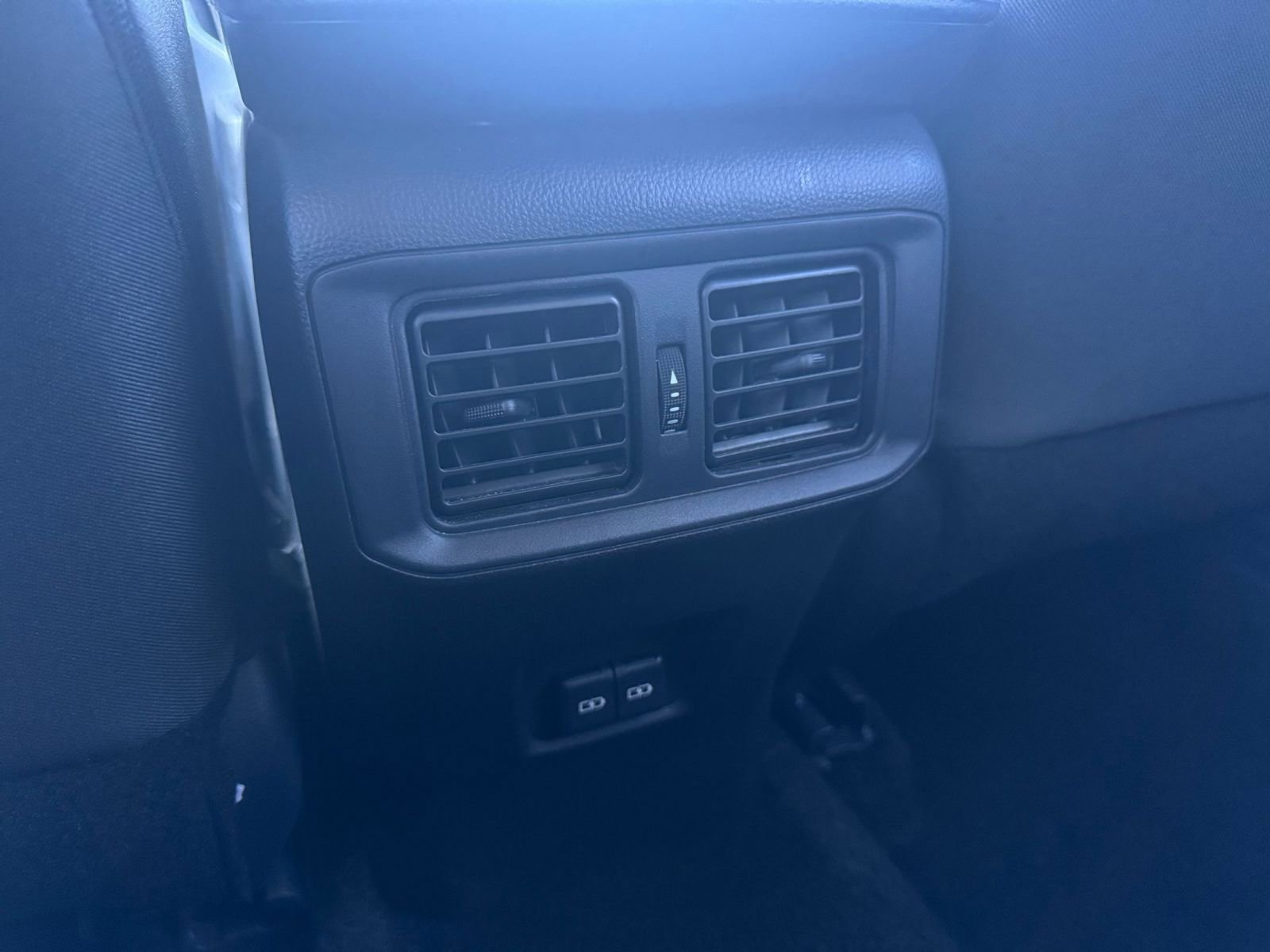 Thumbnail: 2025 Toyota RAV4 - 25