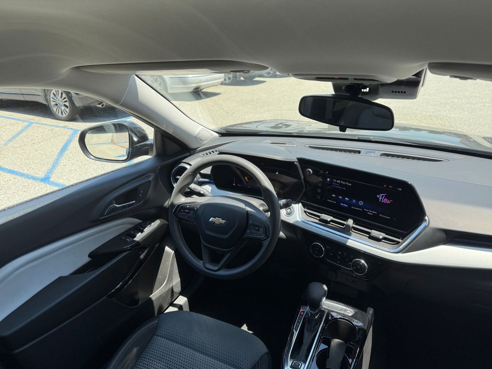 Thumbnail: 2025 Chevrolet Trax - 34