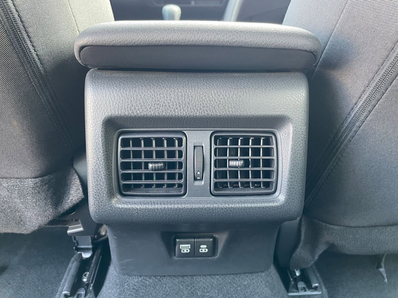 Thumbnail: 2025 Toyota Camry - 24