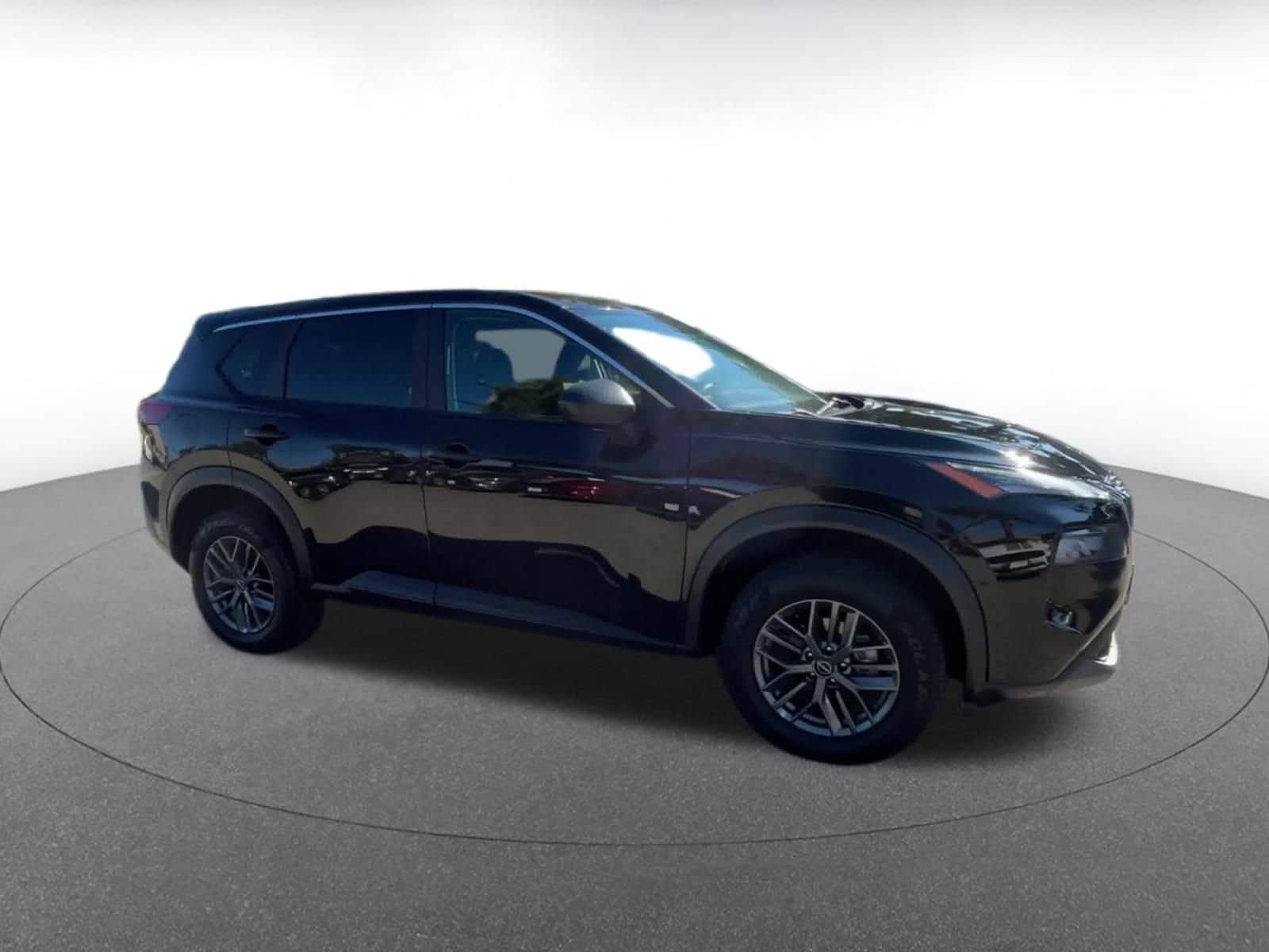 Thumbnail: 2023 Nissan Rogue - 2