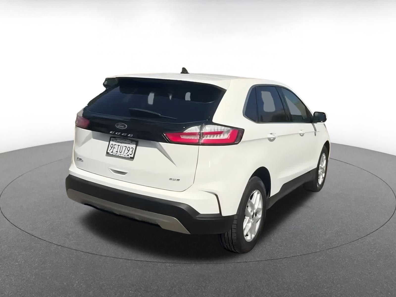 Thumbnail: 2023 Ford Edge - 15