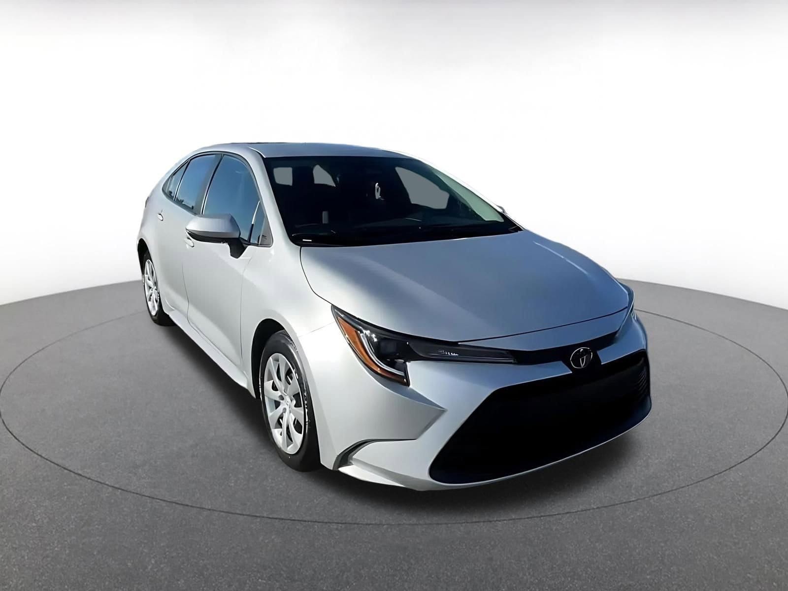 Thumbnail: 2025 Toyota Corolla - 3