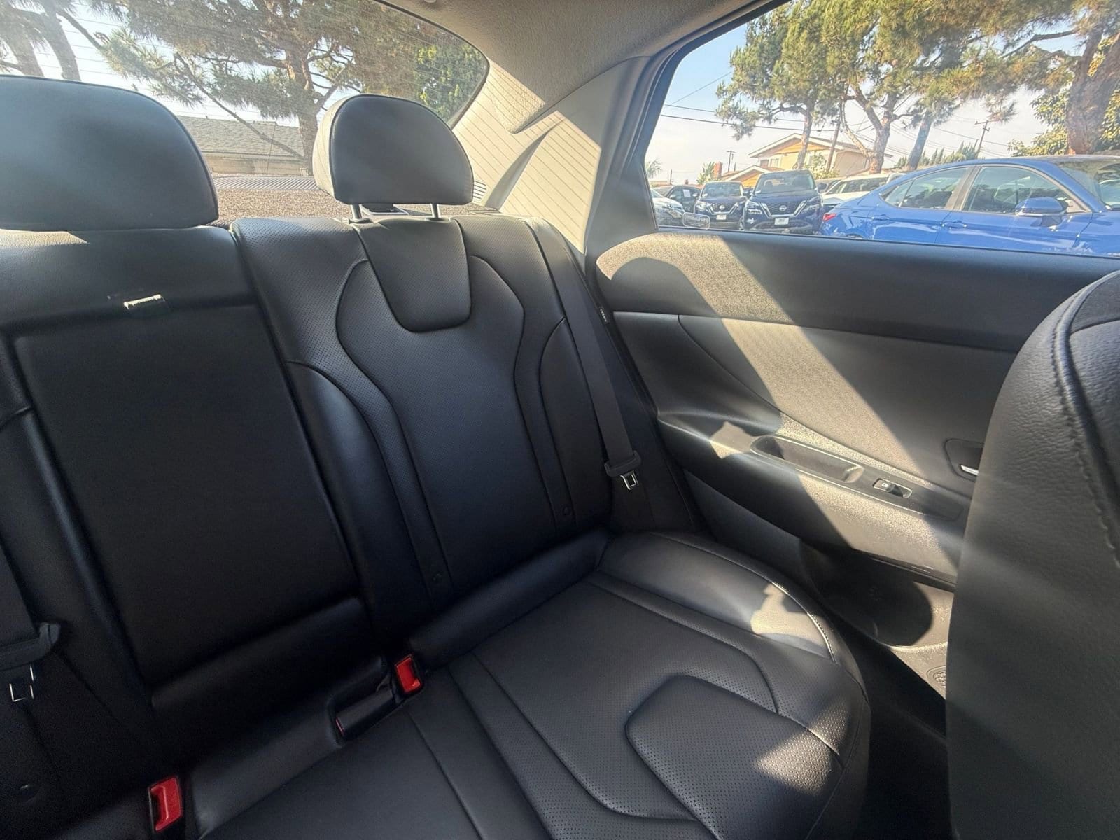 Thumbnail: 2025 Hyundai Elantra - 33