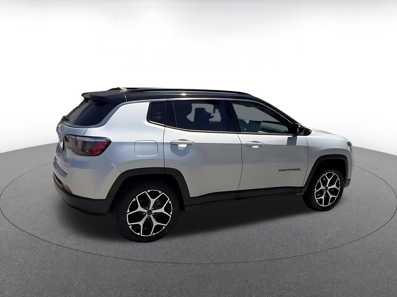 Thumbnail: 2025 Jeep Compass - 15