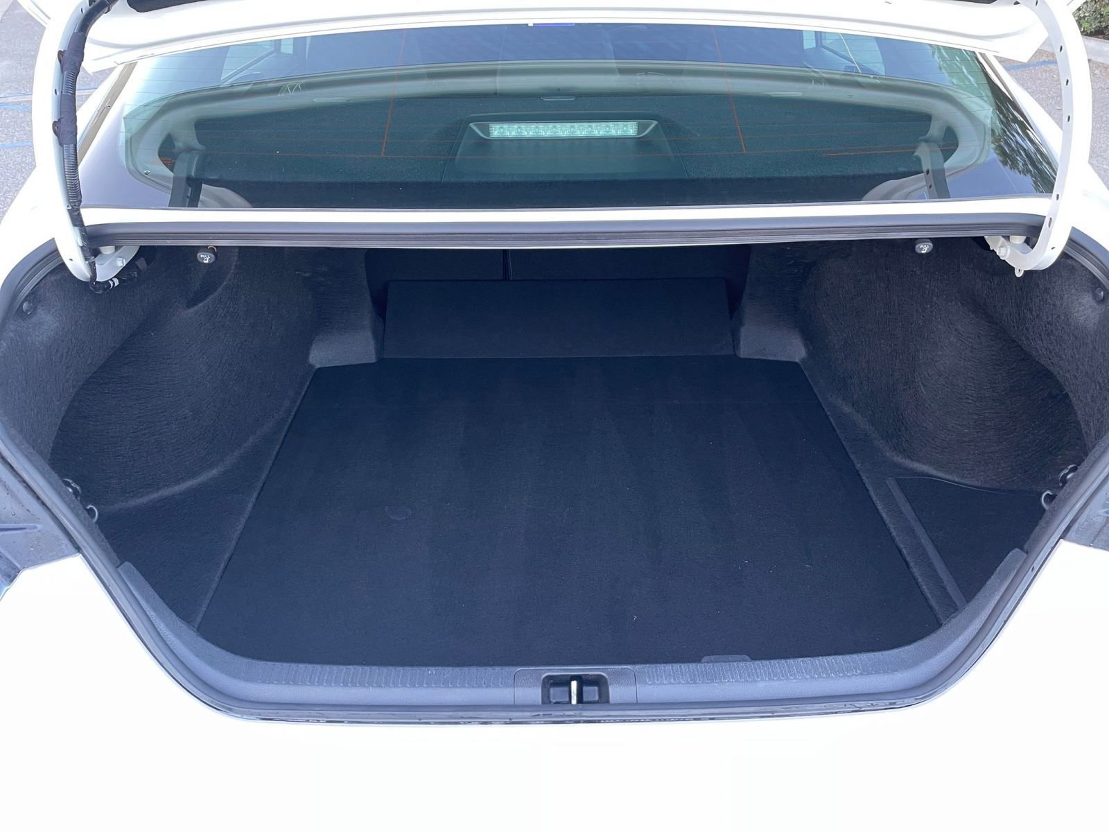 Thumbnail: 2025 Toyota Camry - 31