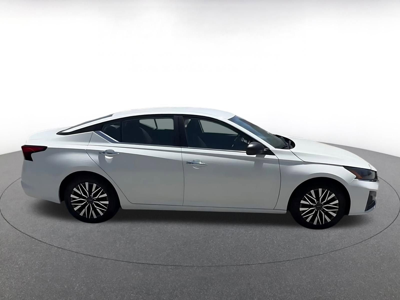 Thumbnail: 2025 Nissan Altima - 16