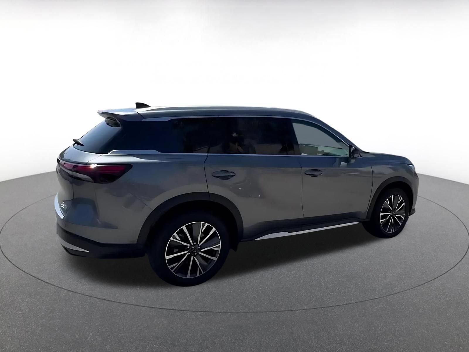 Thumbnail: 2026 INFINITI QX60 - 15