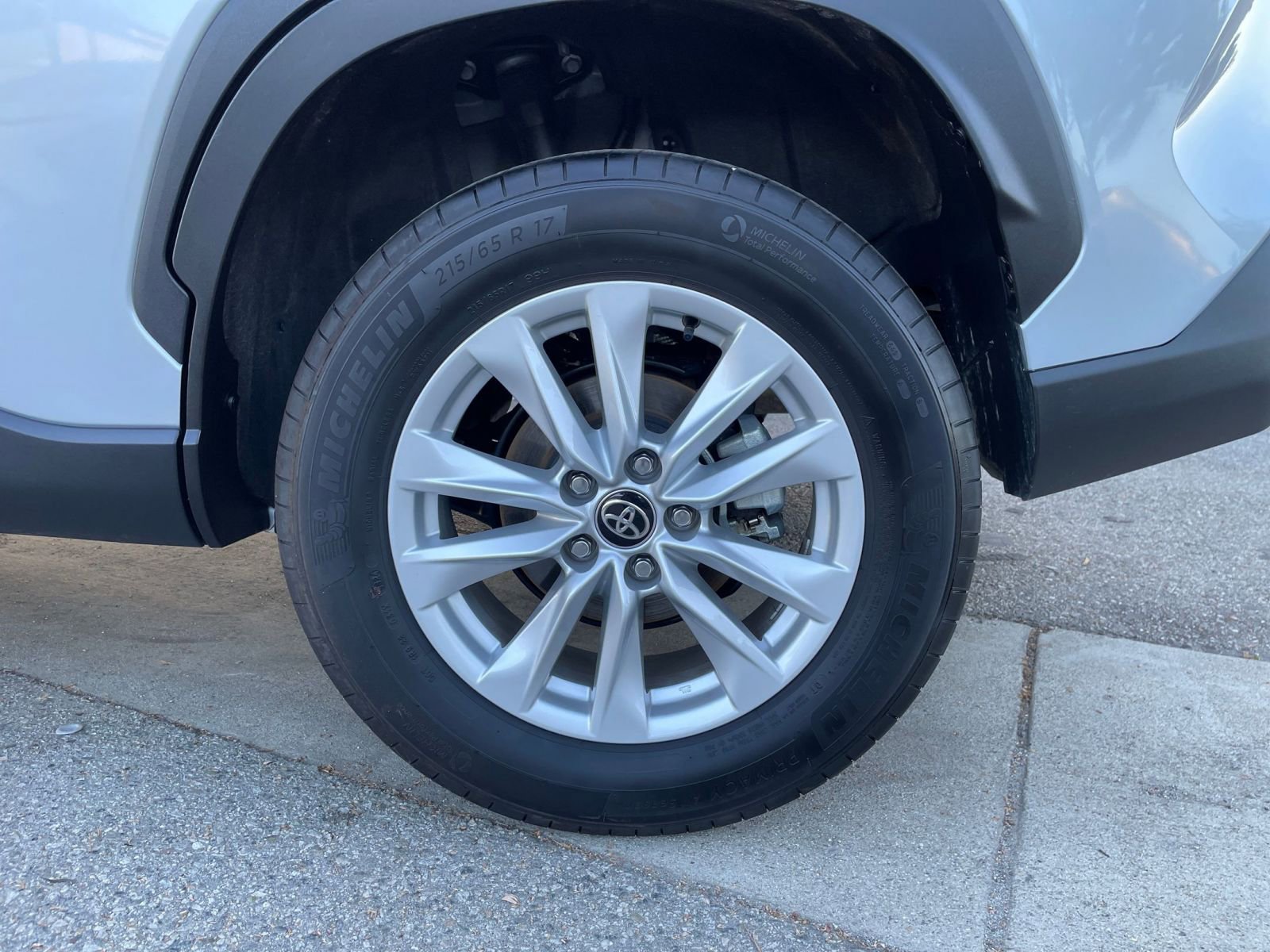 Thumbnail: 2025 Toyota Corolla Cross - 30