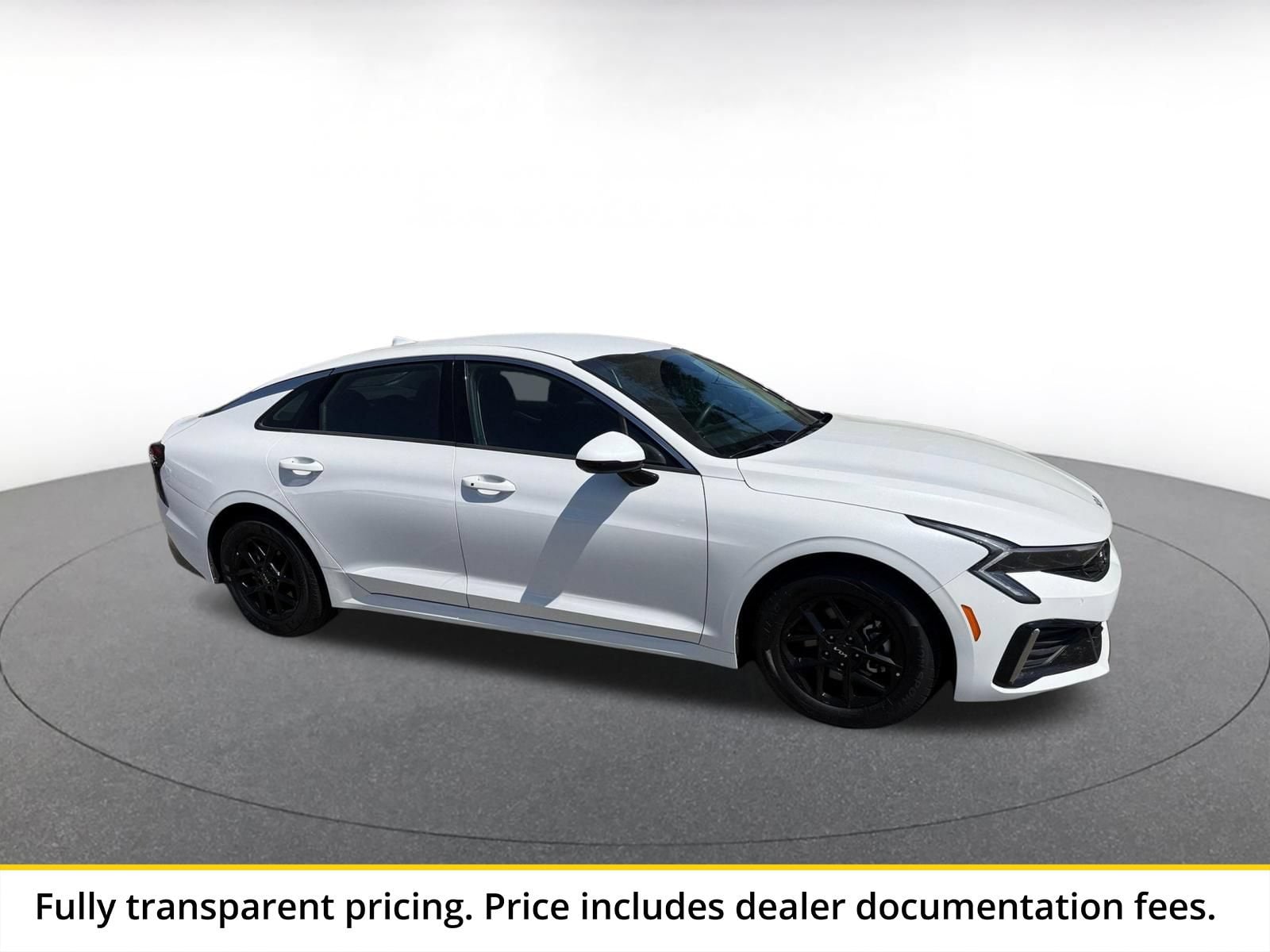 Thumbnail: 2025 Kia K5 - 1