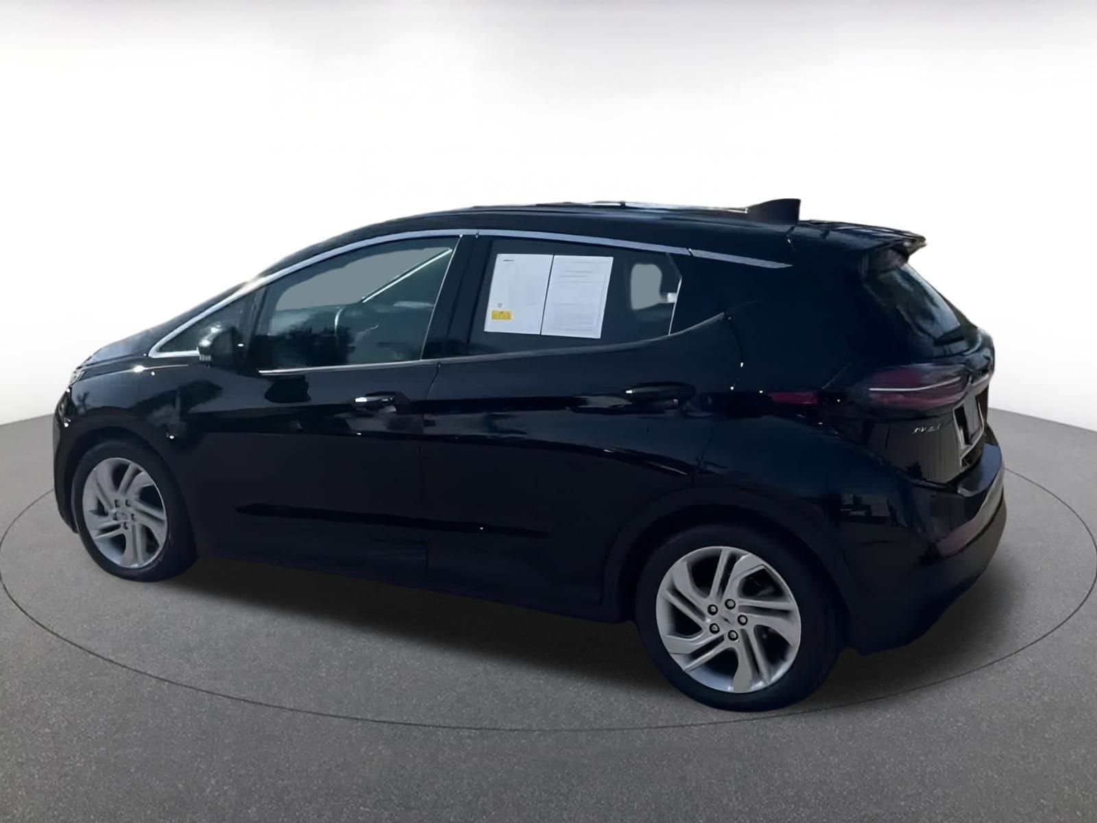 Thumbnail: 2023 Chevrolet Bolt EV - 16