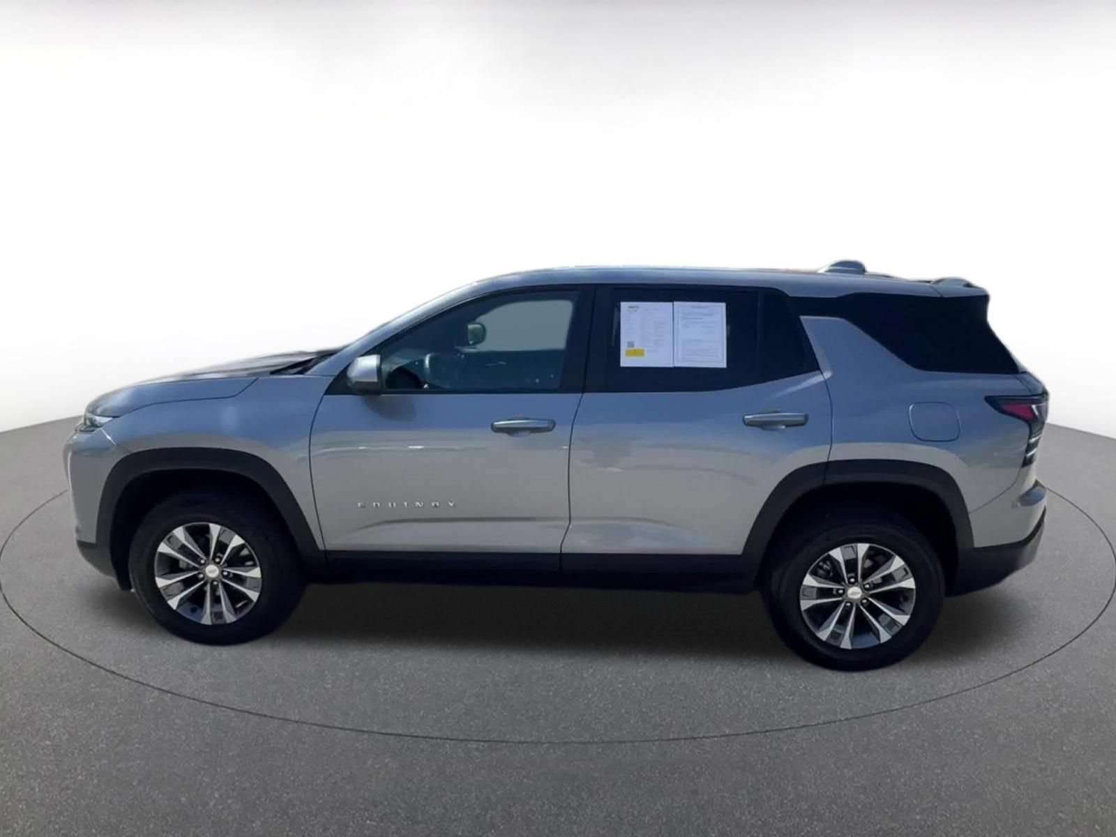 Thumbnail: 2025 Chevrolet Equinox - 9