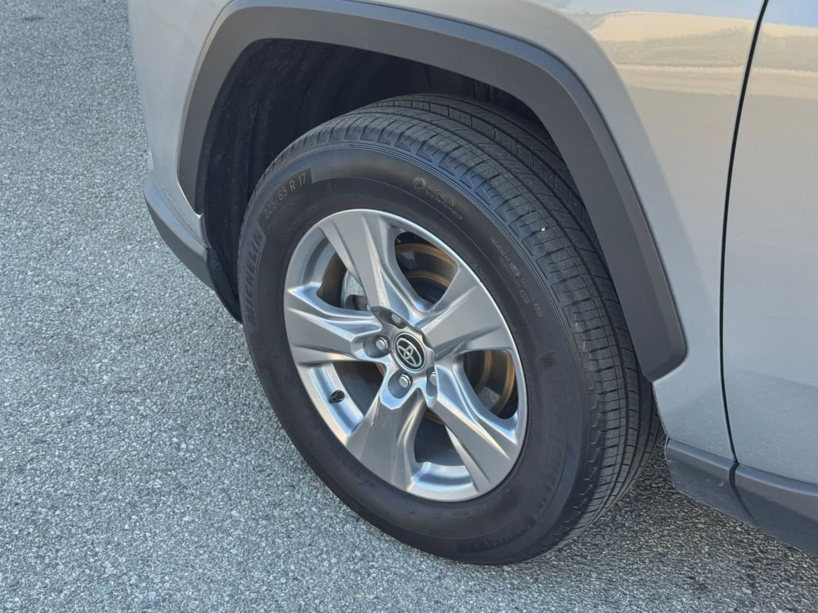 Thumbnail: 2025 Toyota RAV4 - 29