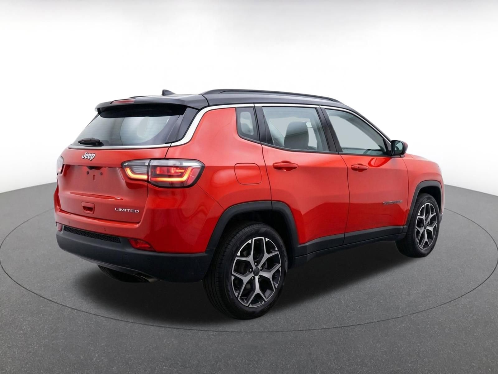 Thumbnail: 2025 Jeep Compass - 9