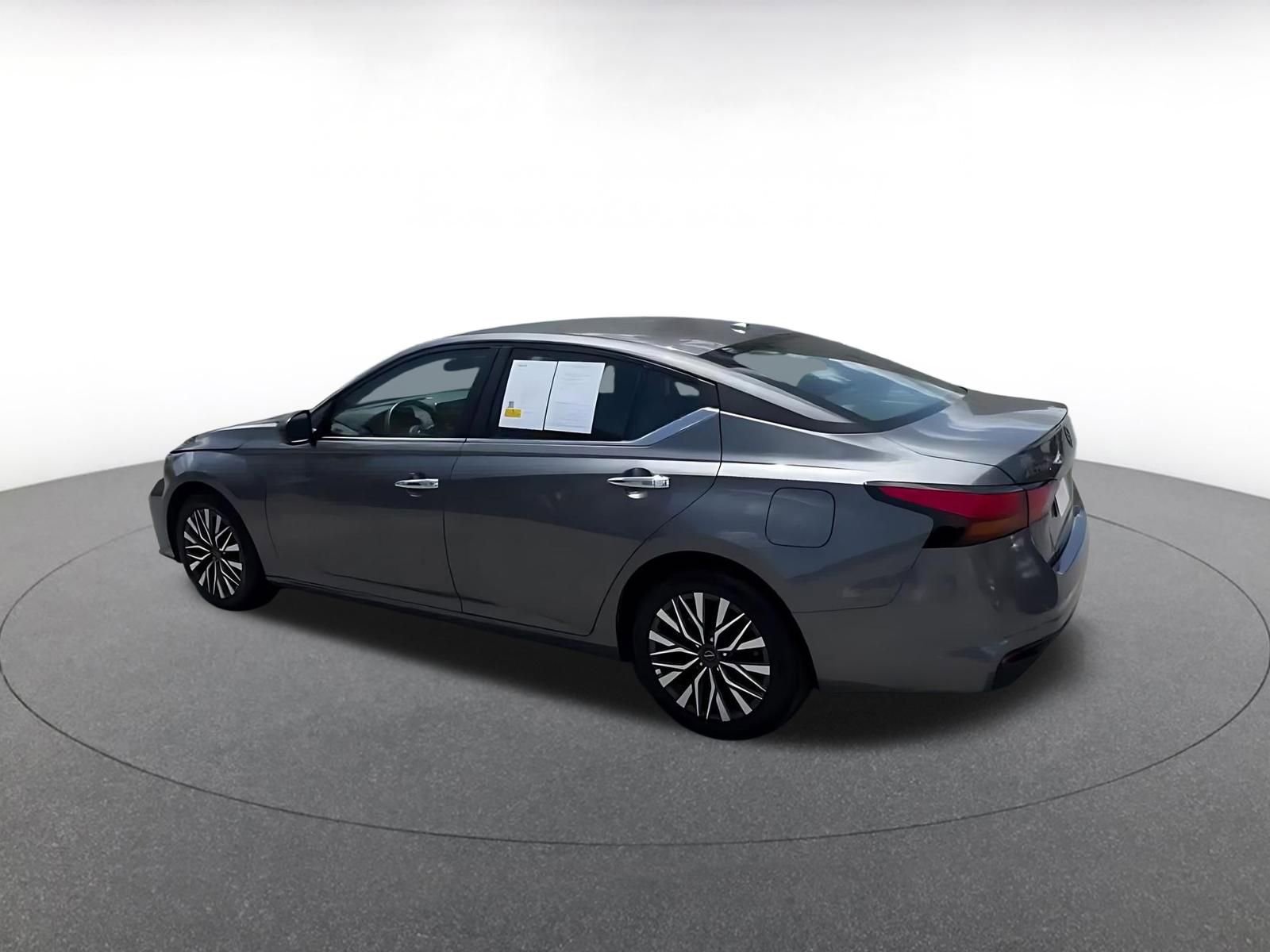 Thumbnail: 2025 Nissan Altima - 10