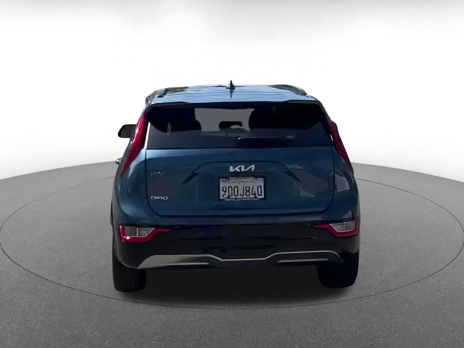 Thumbnail: 2023 Kia Niro - 12