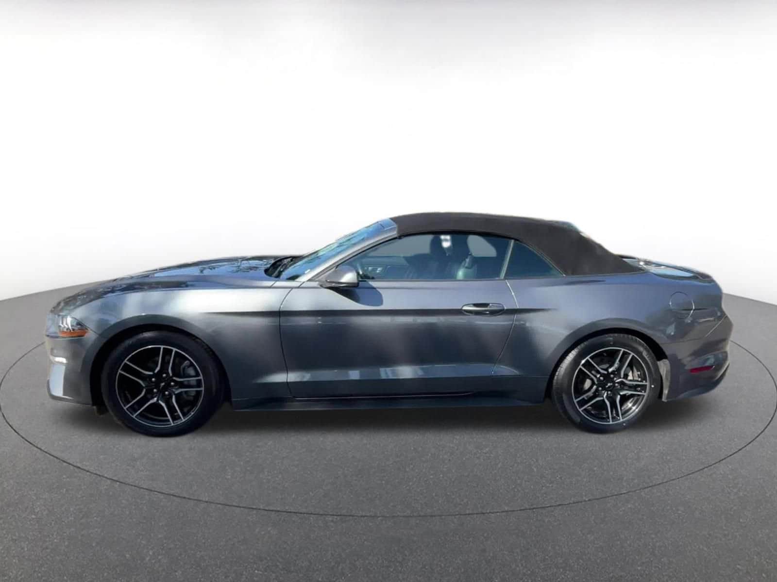 2023 Ford Mustang  8