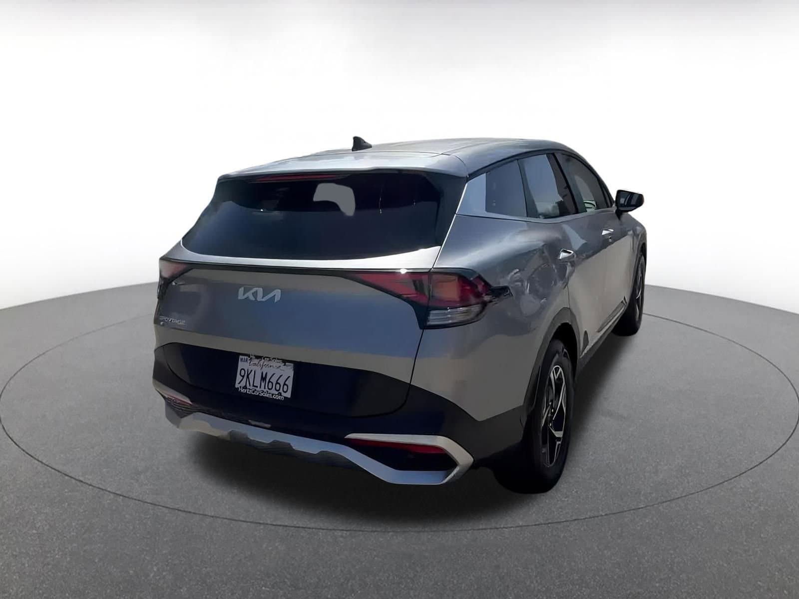 Thumbnail: 2024 Kia Sportage - 13
