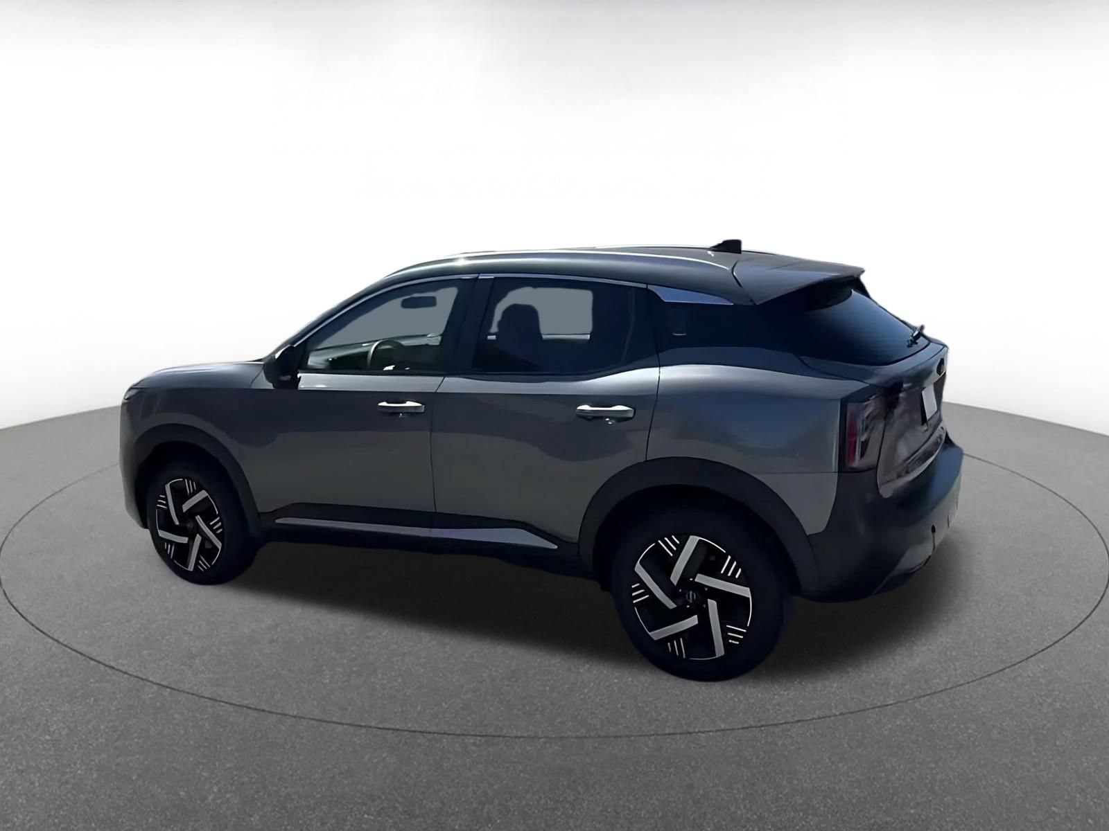 Thumbnail: 2026 Nissan Kicks - 9