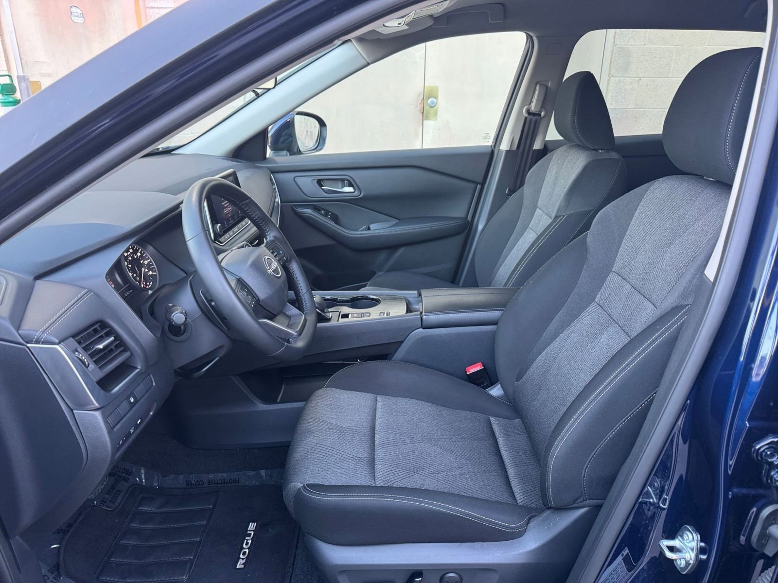 Thumbnail: 2025 Nissan Rogue - 28