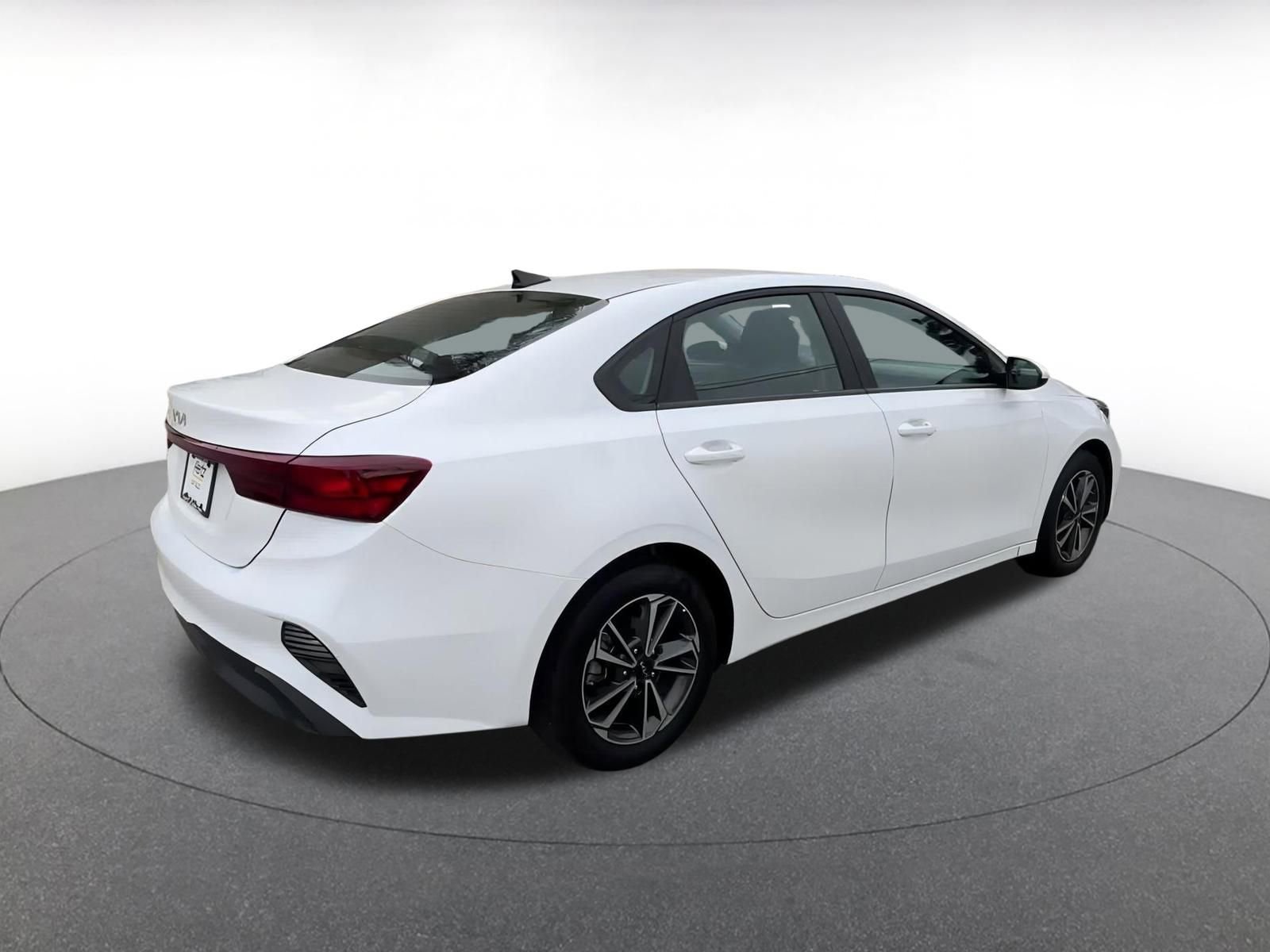 2024 Kia Forte LXS 15