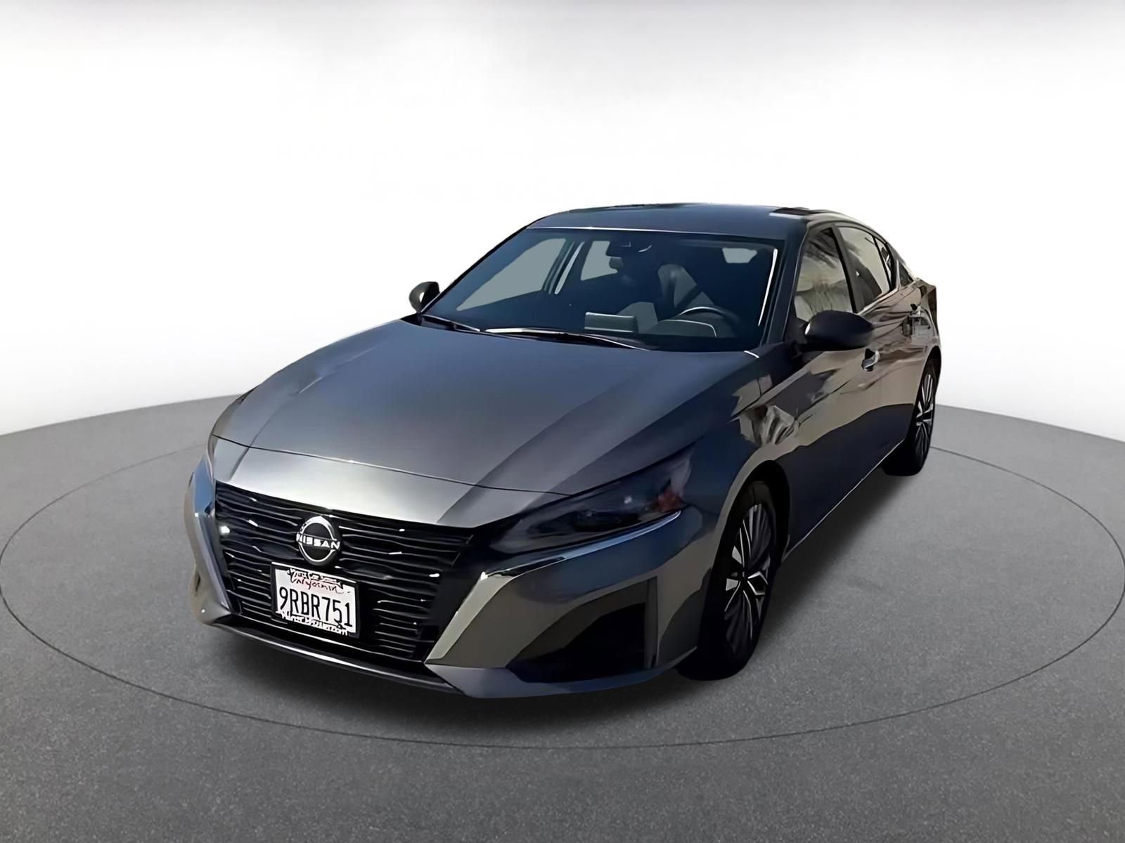 Thumbnail: 2025 Nissan Altima - 4