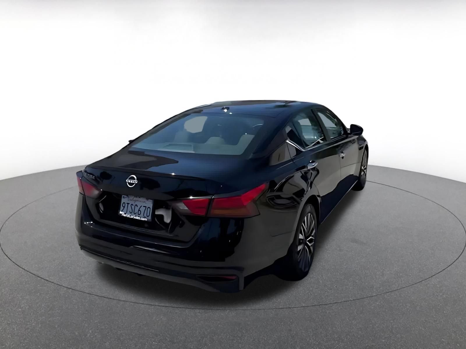 Thumbnail: 2025 Nissan Altima - 14