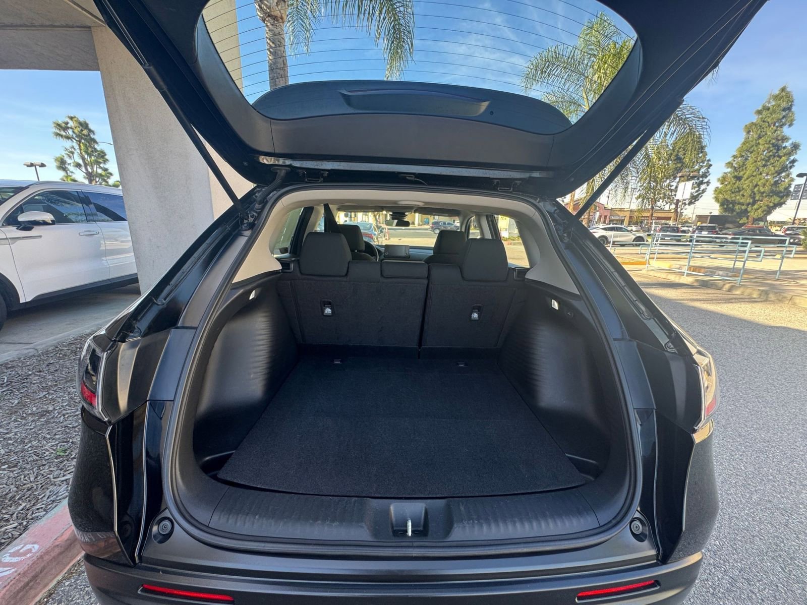 Thumbnail: 2025 Honda HR-V - 29