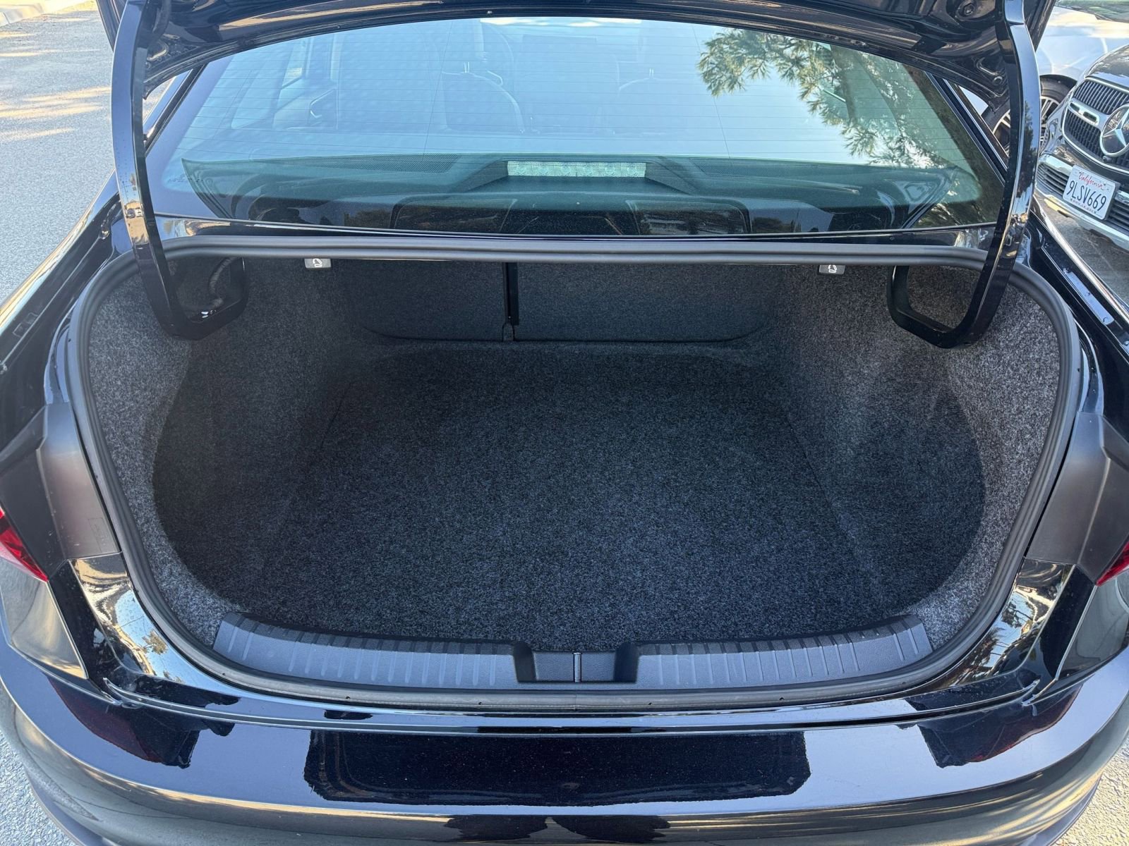 Thumbnail: 2025 Volkswagen Jetta - 27