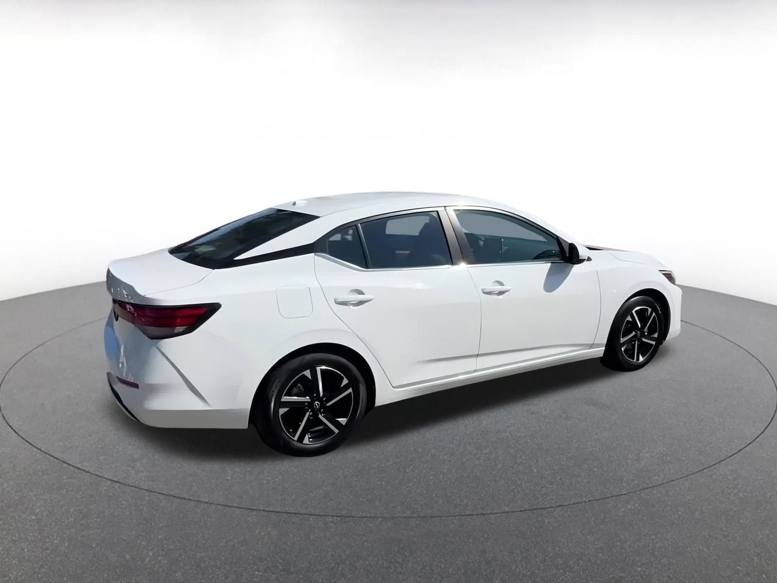 Thumbnail: 2024 Nissan Sentra - 15