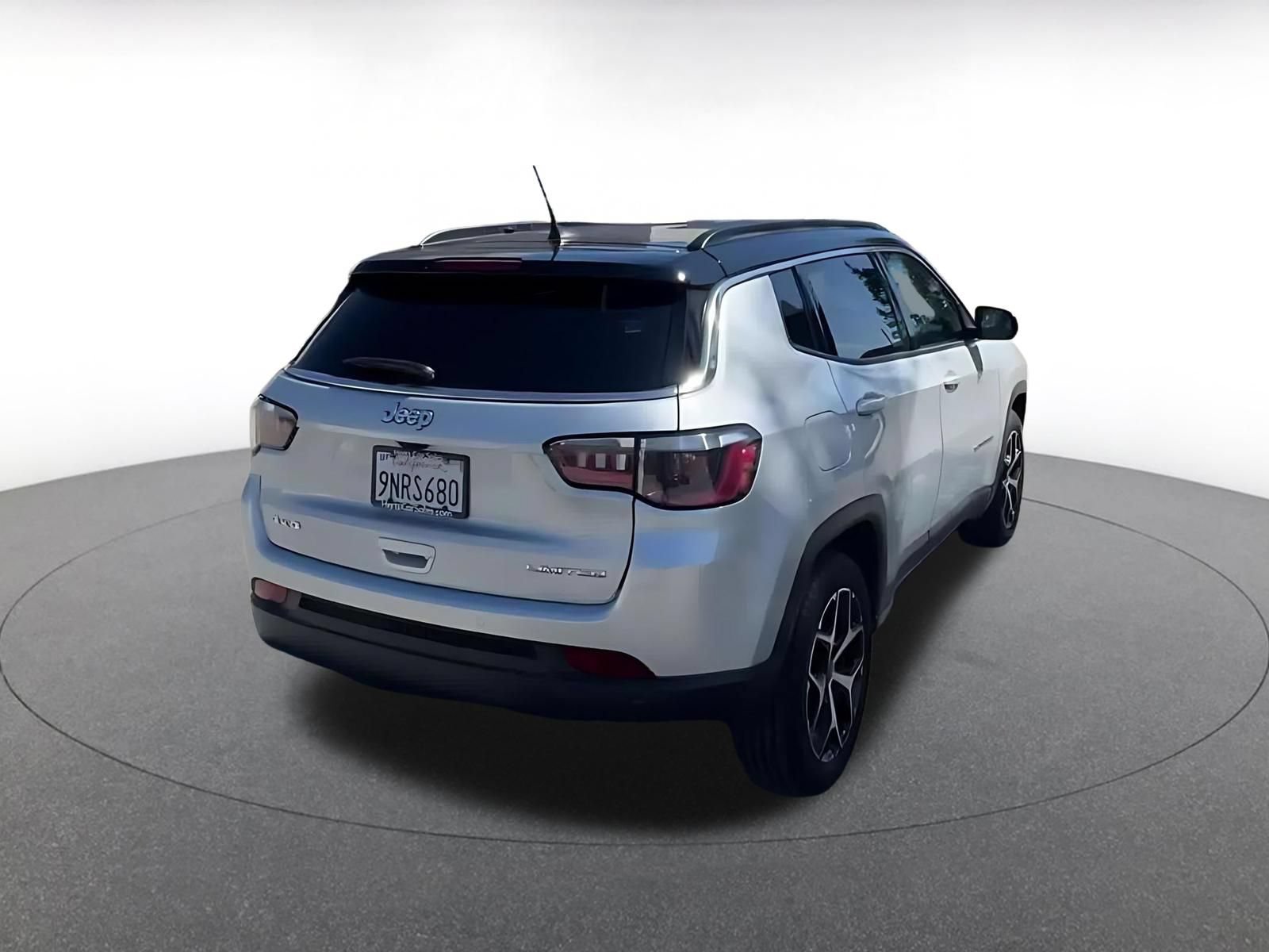 Thumbnail: 2025 Jeep Compass - 14
