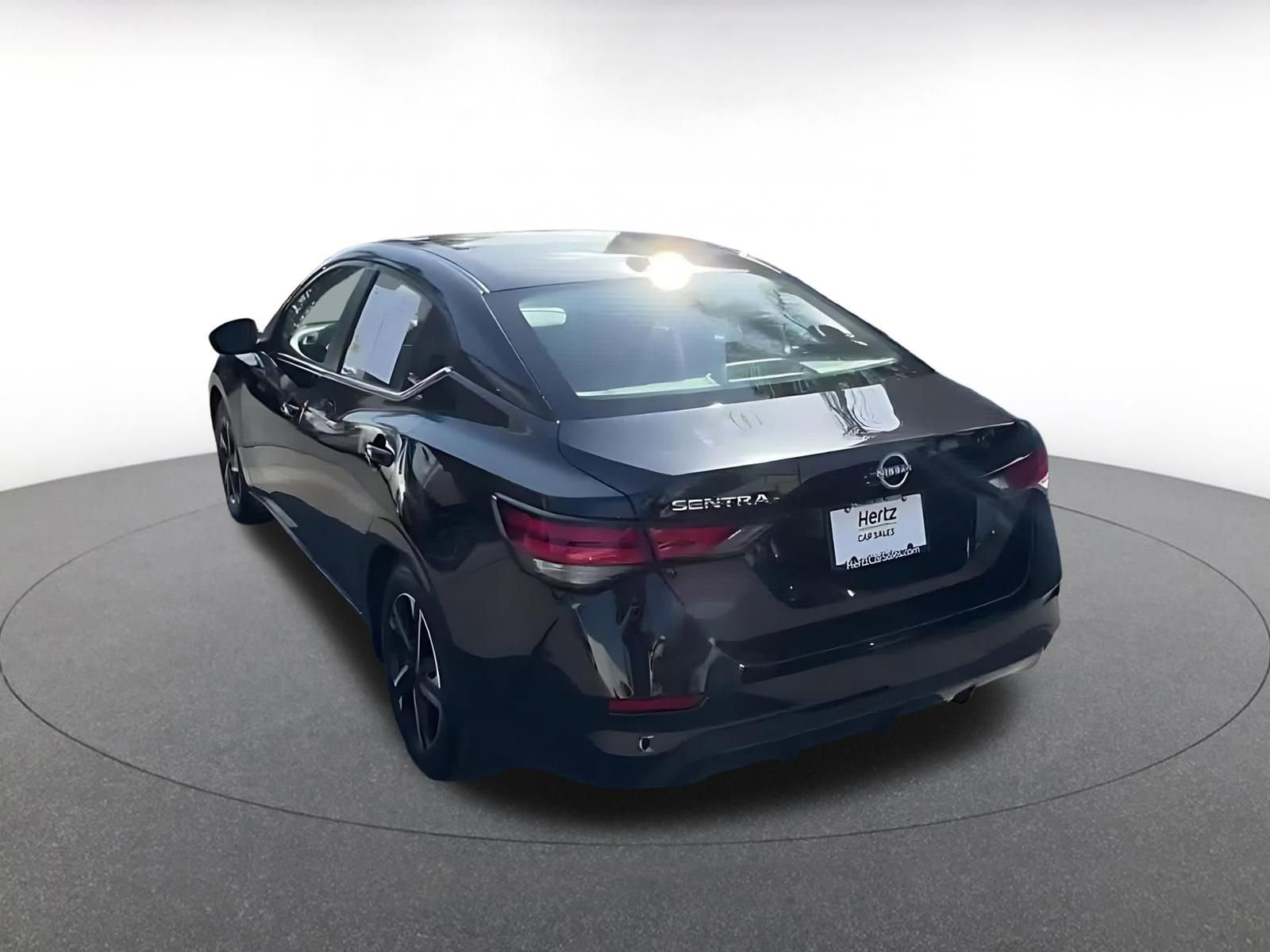 Thumbnail: 2025 Nissan Sentra - 11