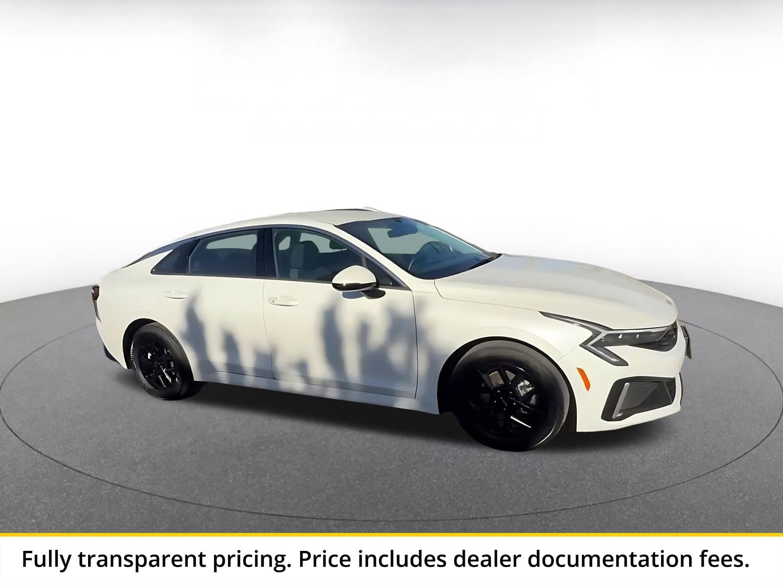 Thumbnail: 2025 Kia K5 - 1