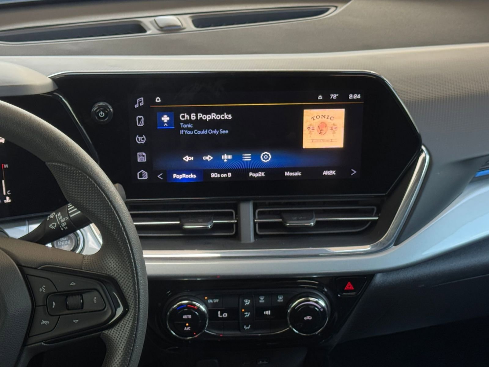 Thumbnail: 2025 Chevrolet Trax - 17