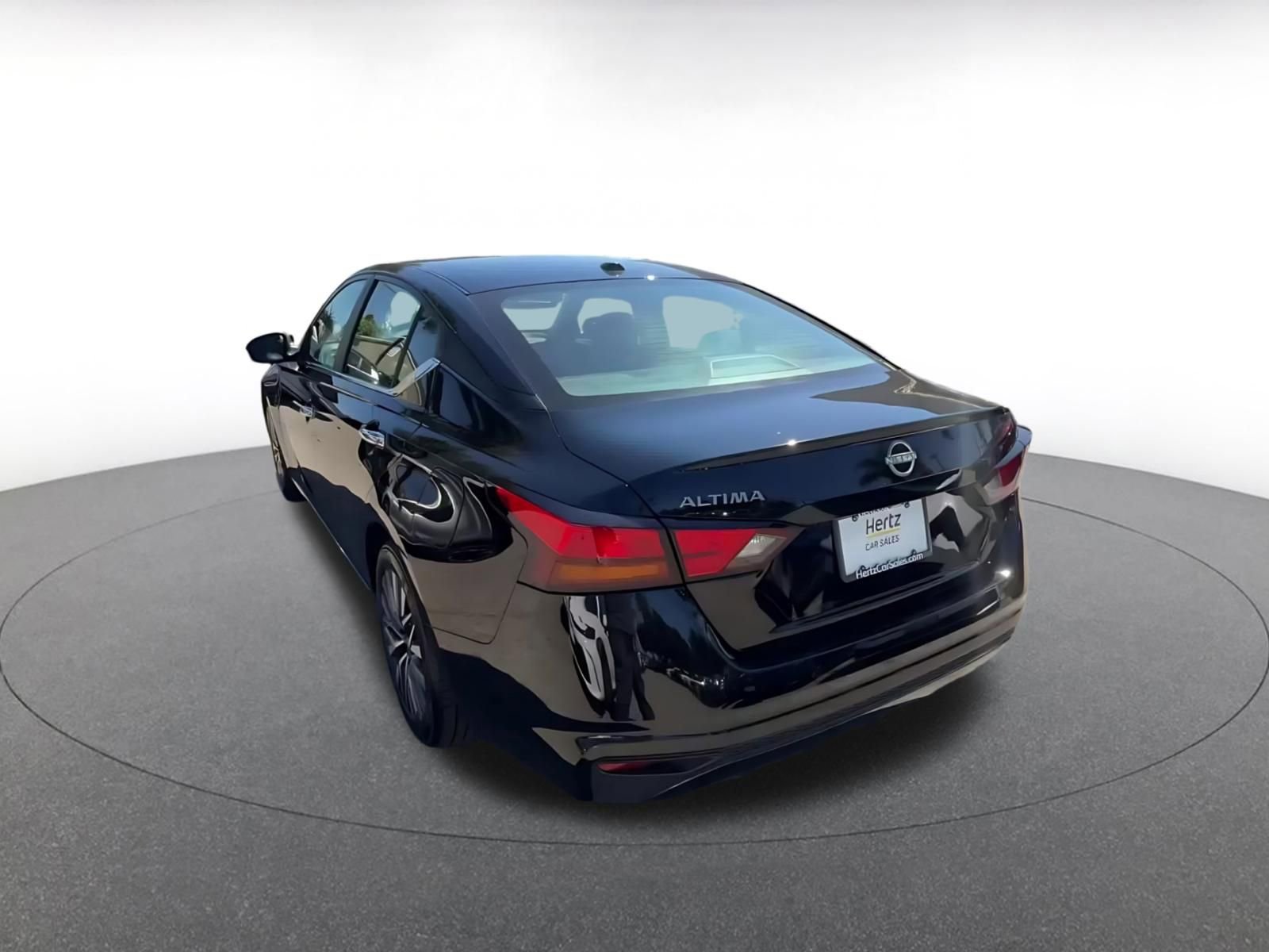 Thumbnail: 2025 Nissan Altima - 11