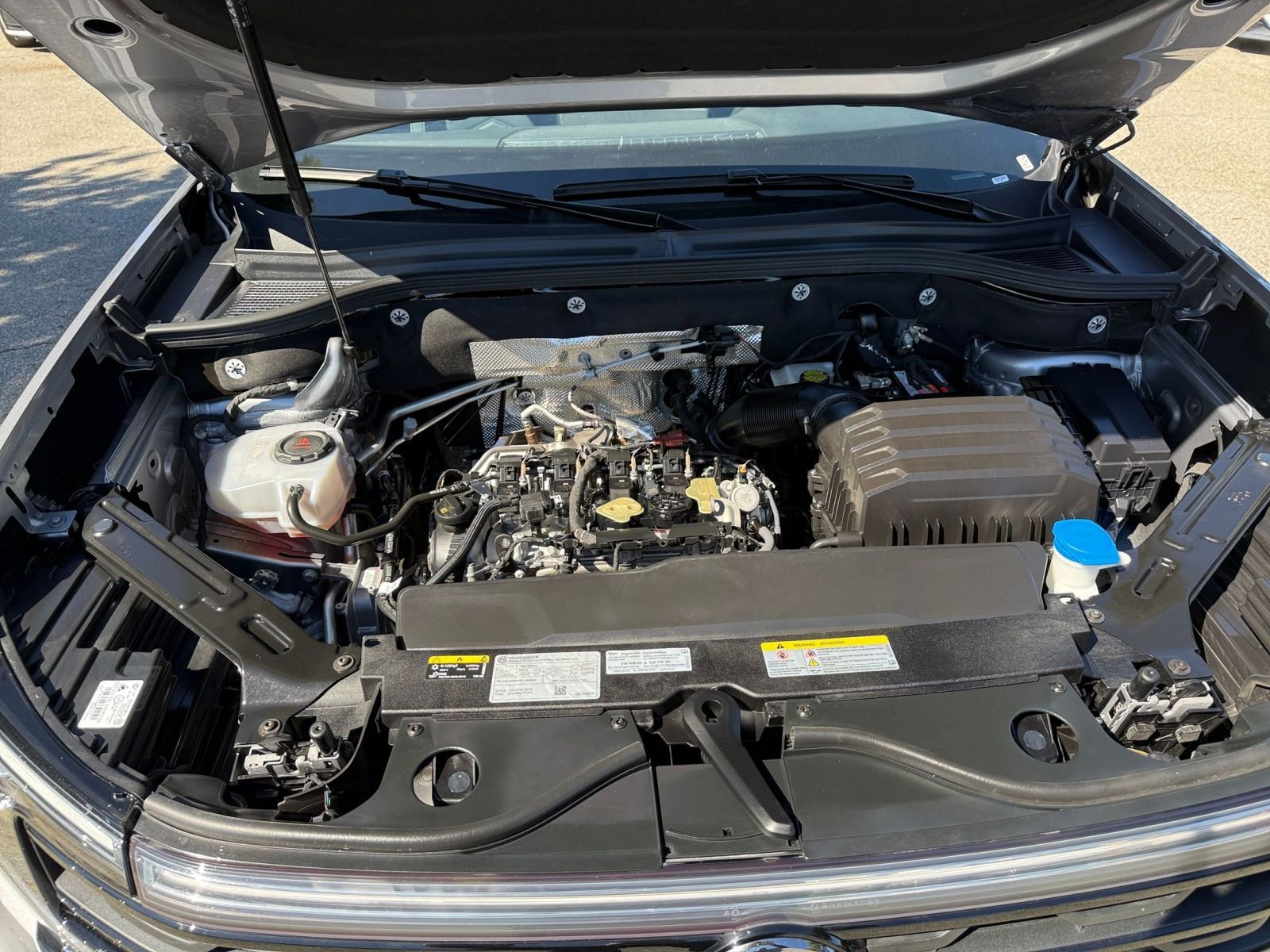 Thumbnail: 2025 Volkswagen Atlas - 28