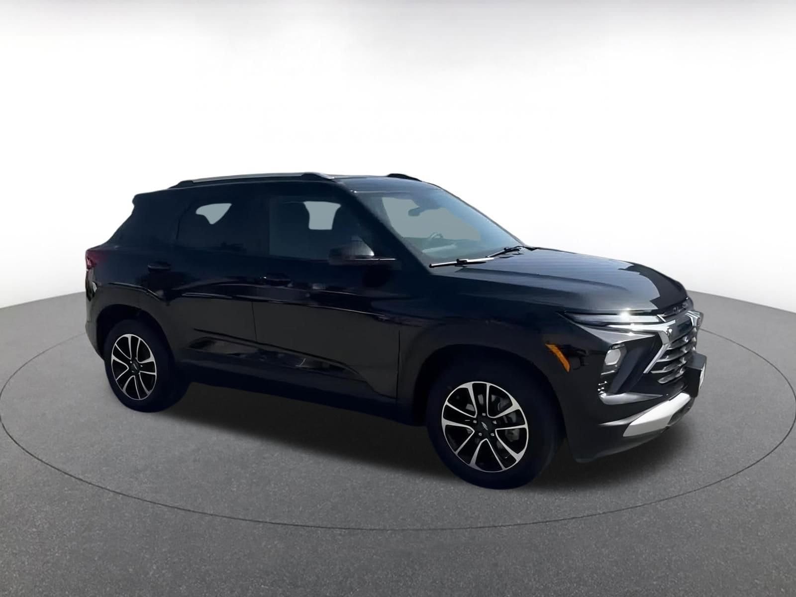 Thumbnail: 2025 Chevrolet TrailBlazer - 2