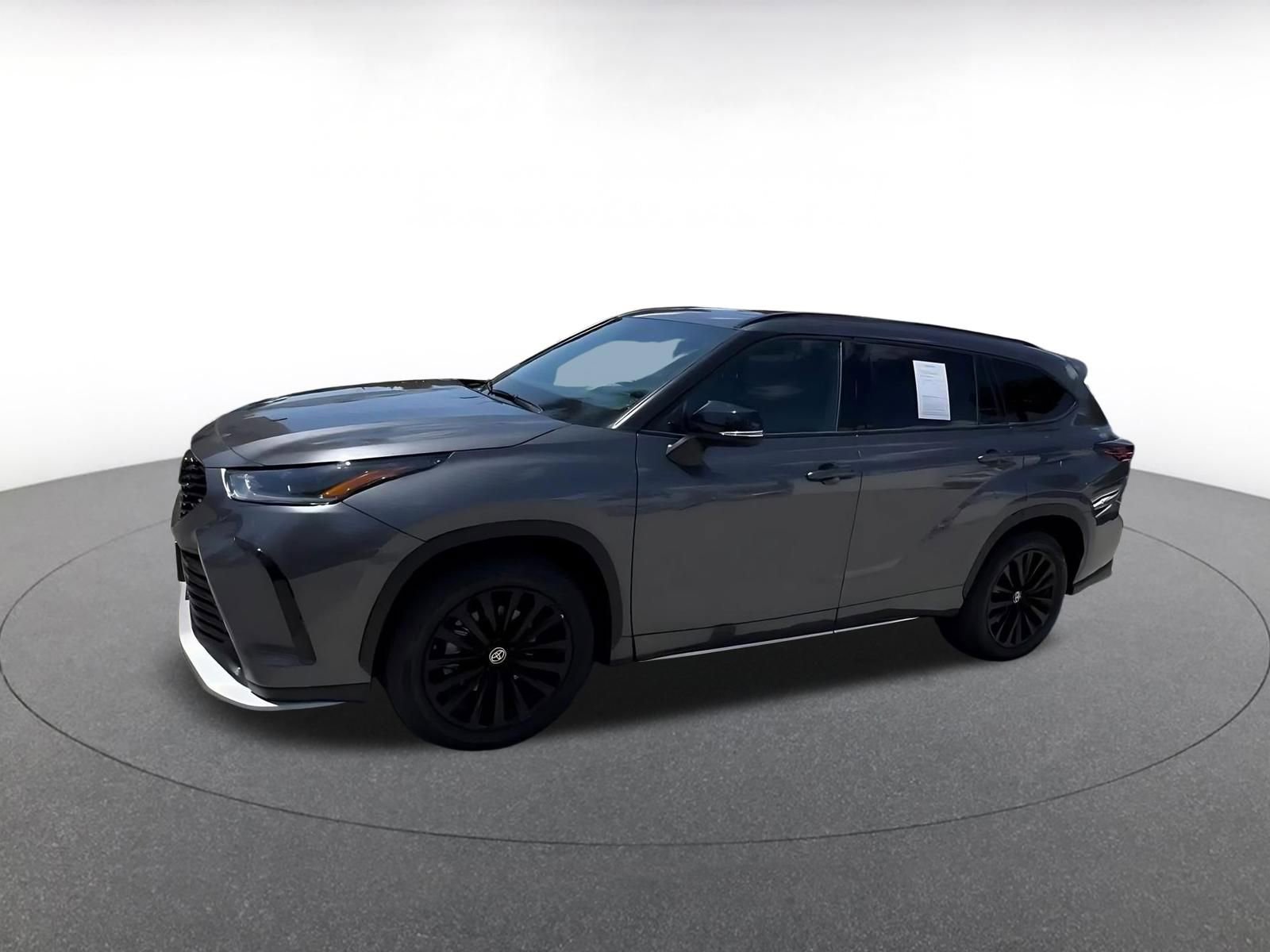 Thumbnail: 2025 Toyota Highlander - 8