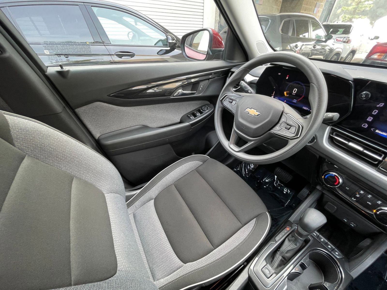 Thumbnail: 2025 Chevrolet TrailBlazer - 34