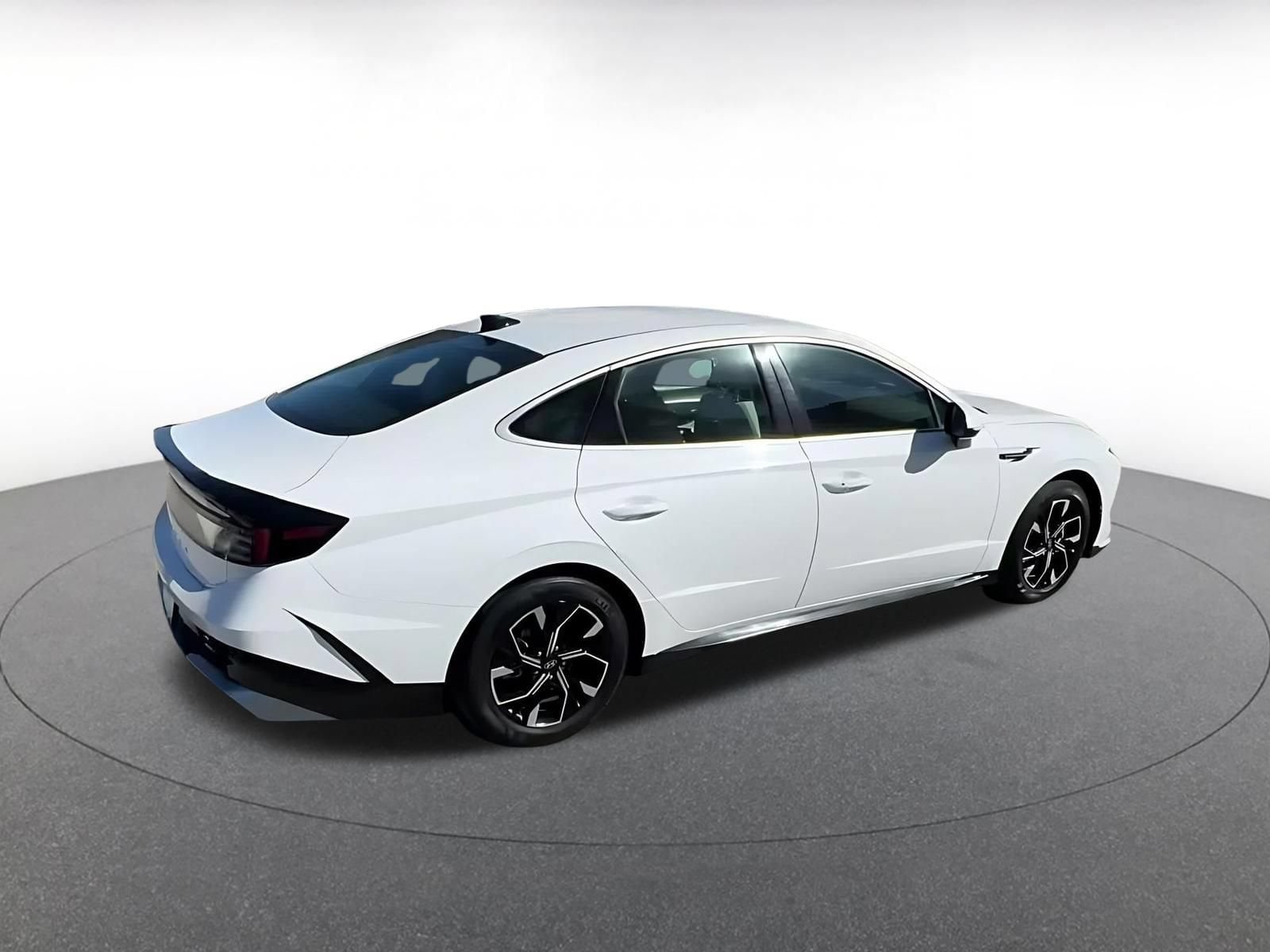 Thumbnail: 2025 Hyundai Sonata - 14