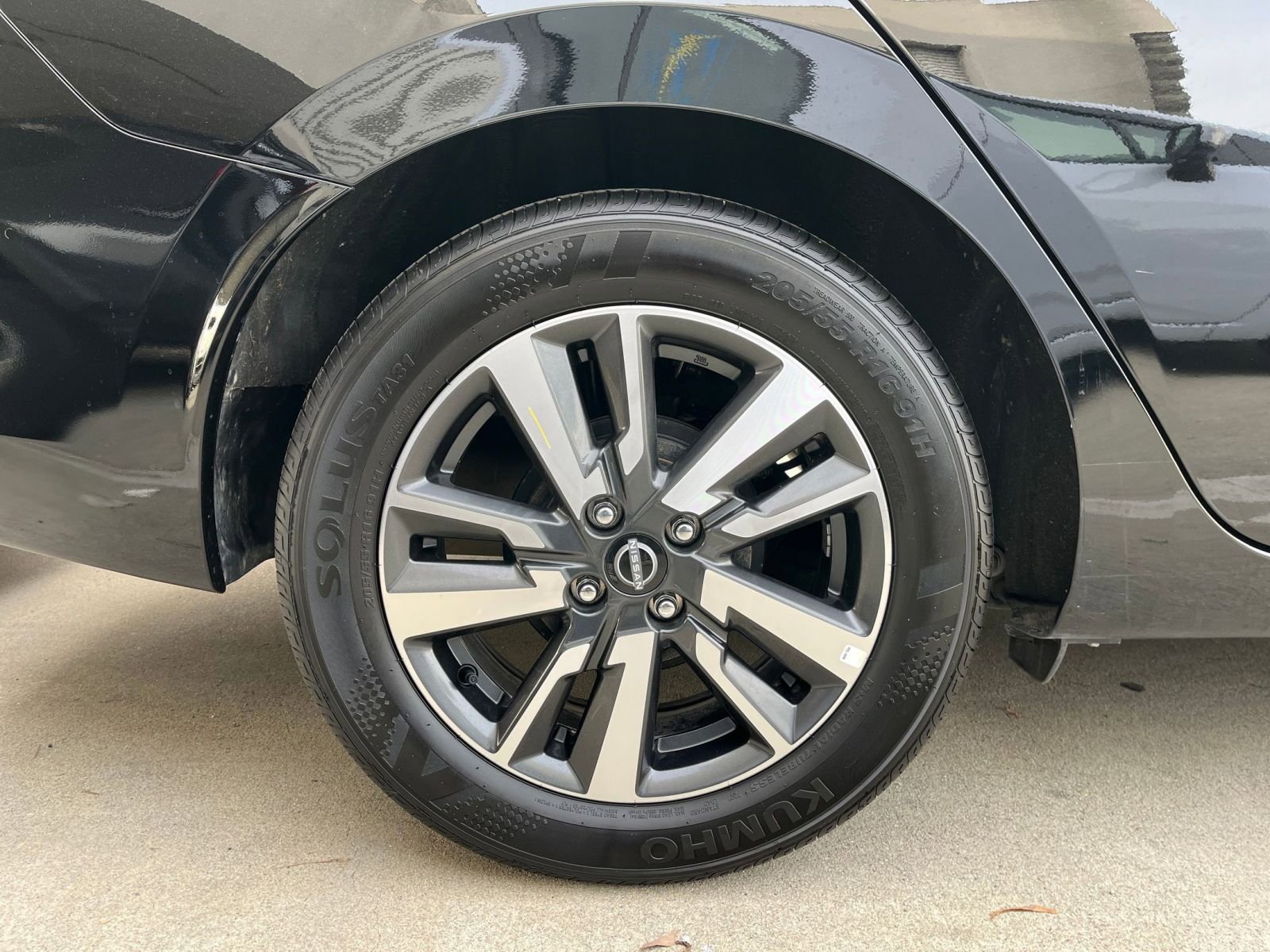 Thumbnail: 2025 Nissan Versa - 30