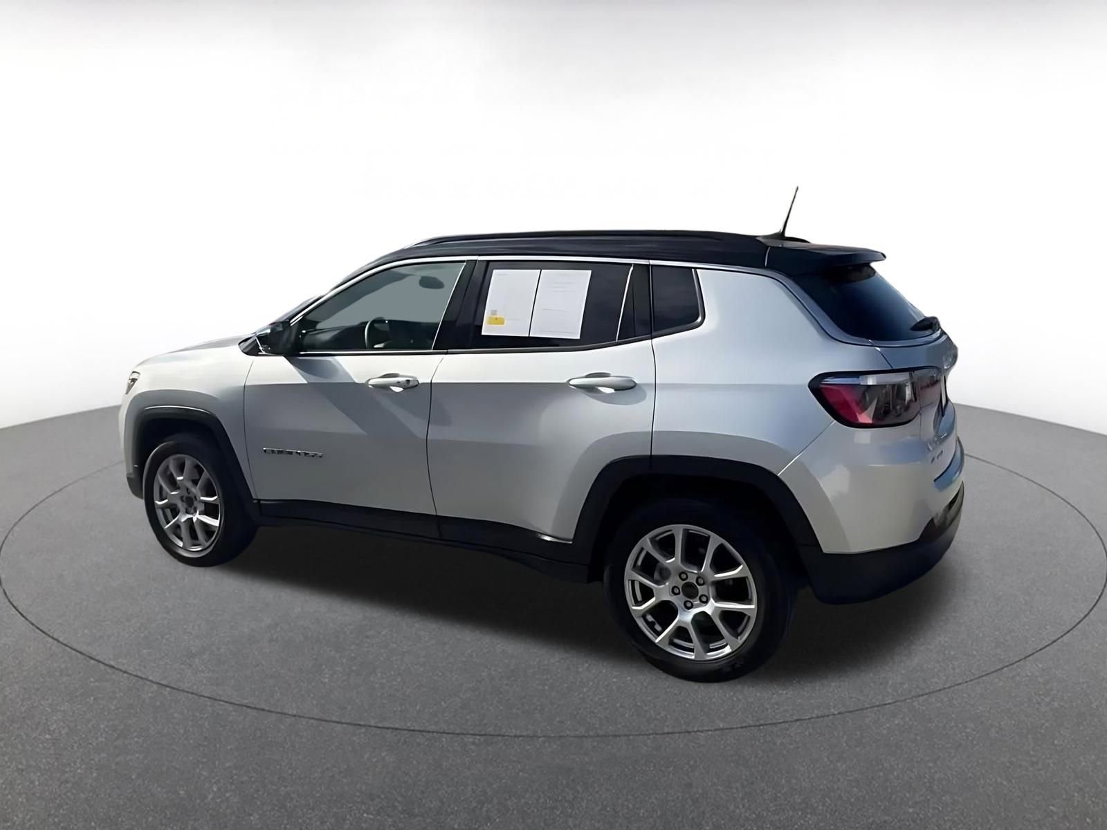 Thumbnail: 2025 Jeep Compass - 10