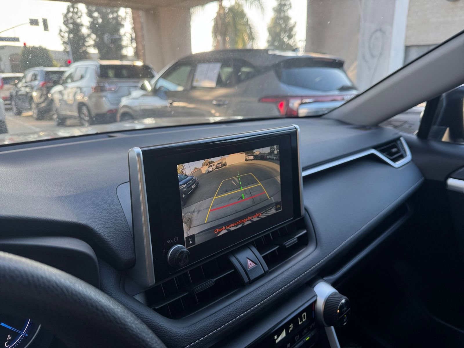 Thumbnail: 2025 Toyota RAV4 - 17