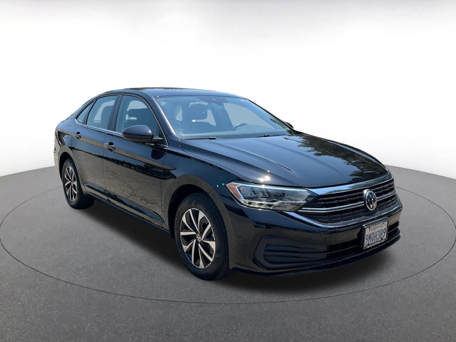 Thumbnail: 2024 Volkswagen Jetta - 1