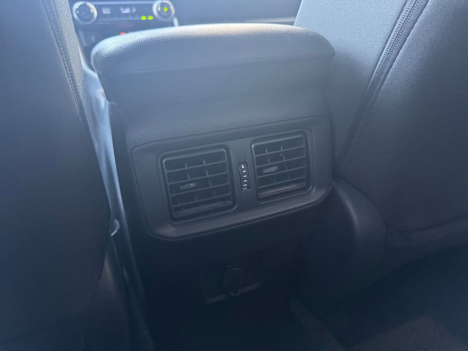 Thumbnail: 2025 Toyota RAV4 - 23