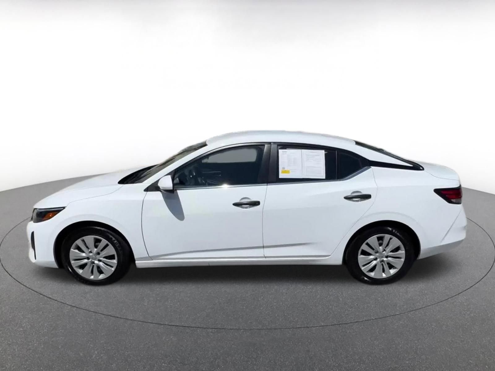 Thumbnail: 2025 Nissan Sentra - 9