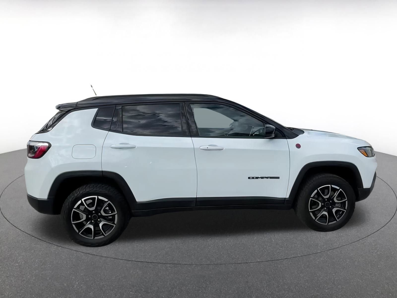 Thumbnail: 2025 Jeep Compass - 16