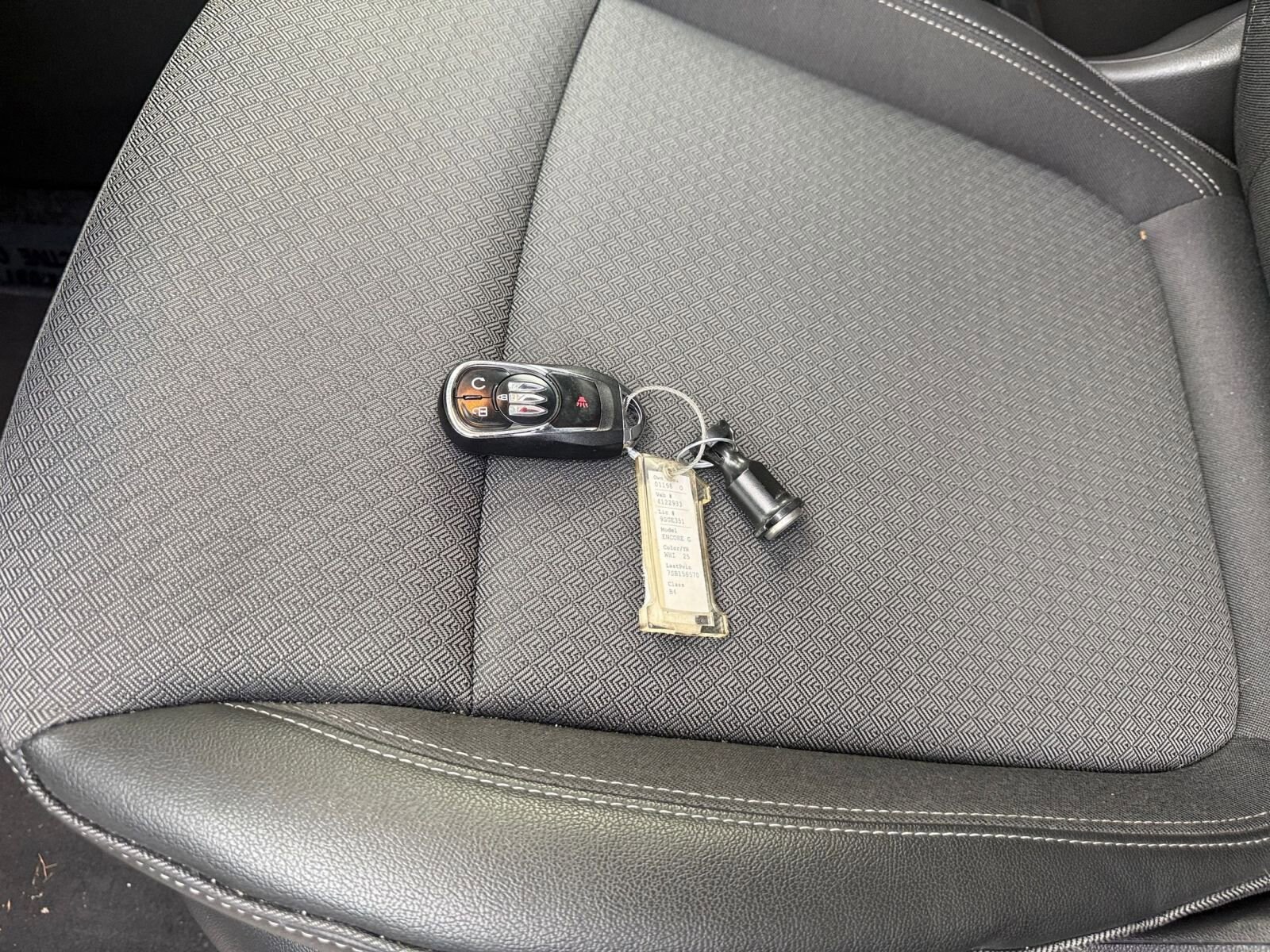 Thumbnail: 2025 Buick Encore GX - 21