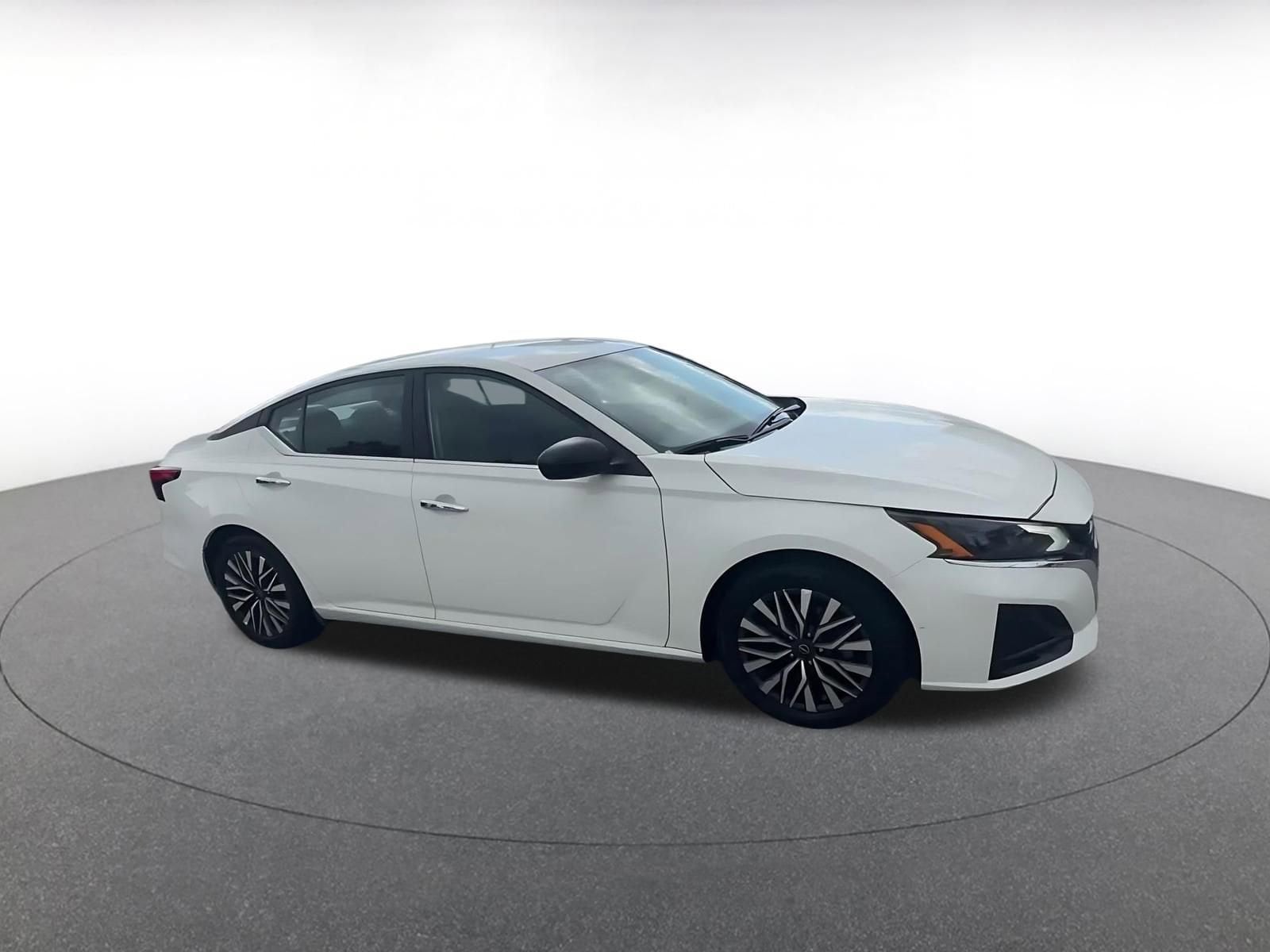 Thumbnail: 2025 Nissan Altima - 2