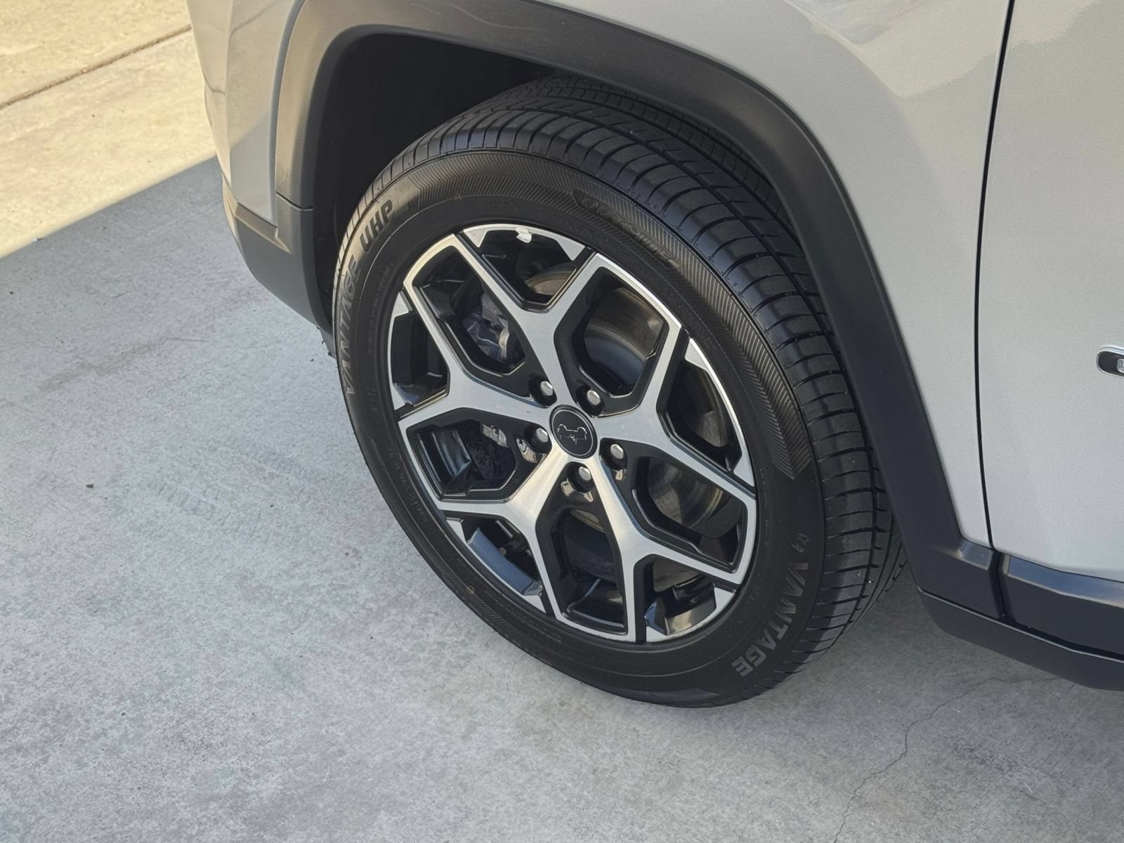 Thumbnail: 2025 Jeep Compass - 31